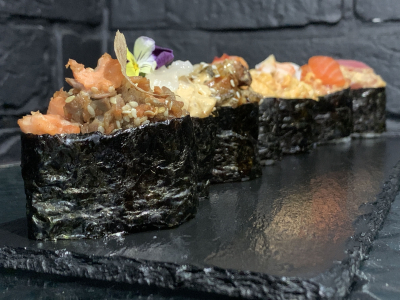  Бенто сеты Сет мореавэ, гунканы, спайси (10 шт)